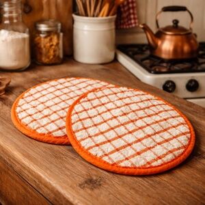 Vintage Round Hot Pads / Pot Holders – Set of 2 – Retro Orange & White